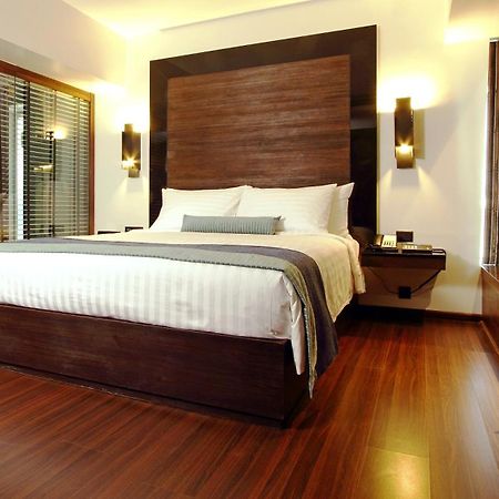 Svenska Design Hotel, Electronic City, Bangalore Kammasandra Bagian luar foto