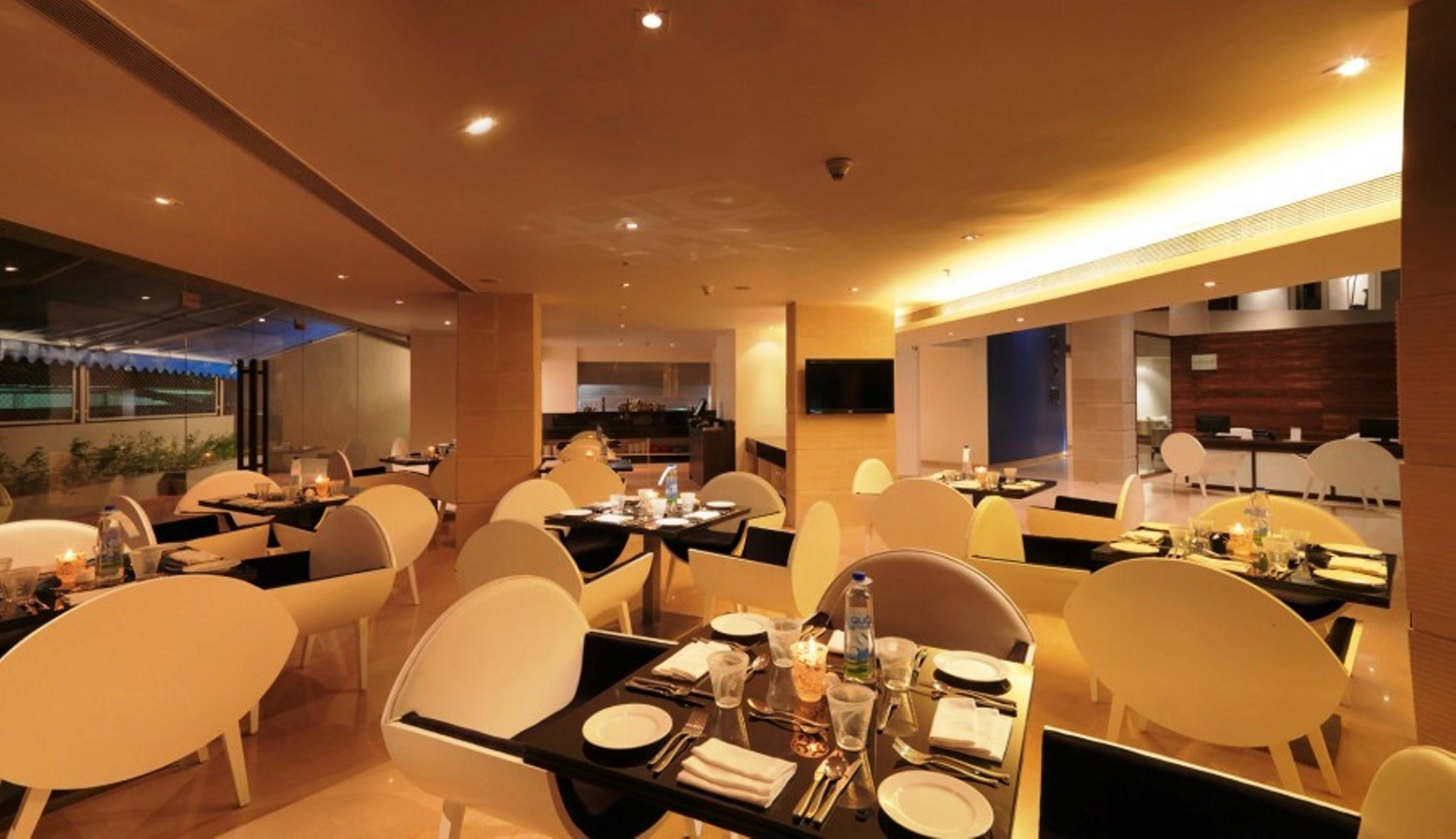 Svenska Design Hotel, Electronic City, Bangalore Kammasandra Bagian luar foto