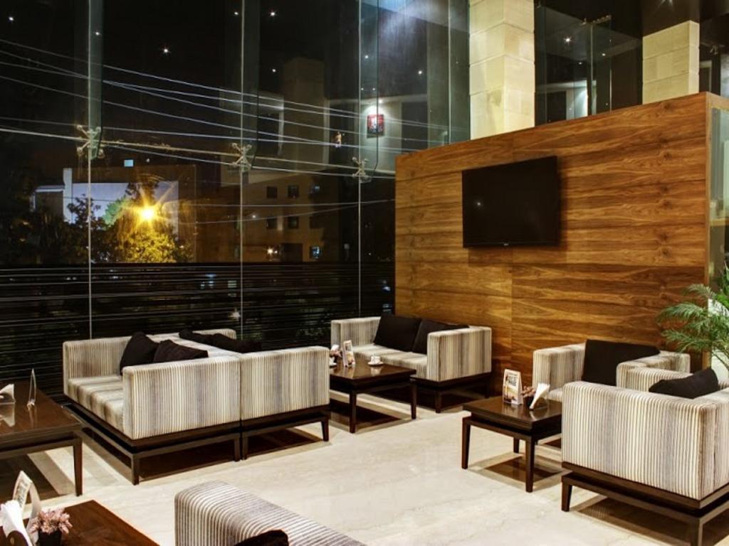 Svenska Design Hotel, Electronic City, Bangalore Kammasandra Bagian luar foto