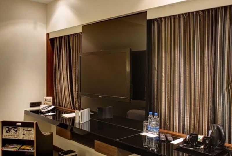 Svenska Design Hotel, Electronic City, Bangalore Kammasandra Bagian luar foto